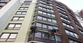 Установка крыши на балкон Новодвинск цена от 1037 руб. м/2.